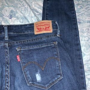 Levi’s 711 Distressed Skinny Jeans